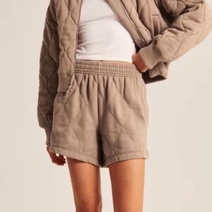 Abercrombie & Fitch High-Rise Quilted Shorts